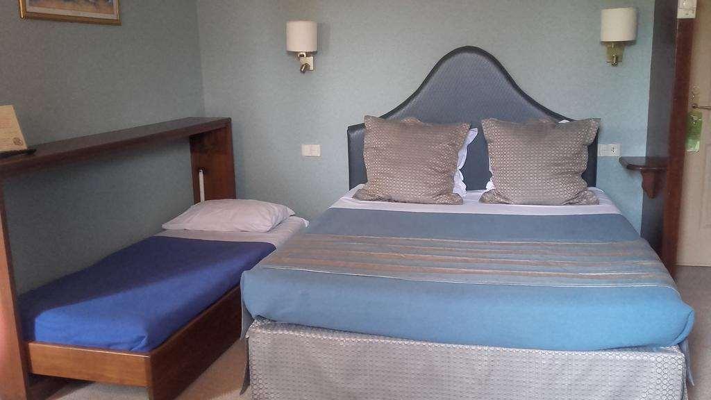 Cit'Hotel Sphinx - Hotel Montélimar Pokoj fotografie